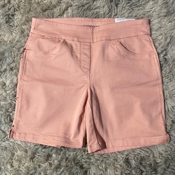 Liz Claiborne Pants - NEW Liz Claiborne Comfort Stretch Shorts